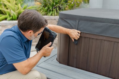 How to Take Care of Your Hot Tub Cover in Canada